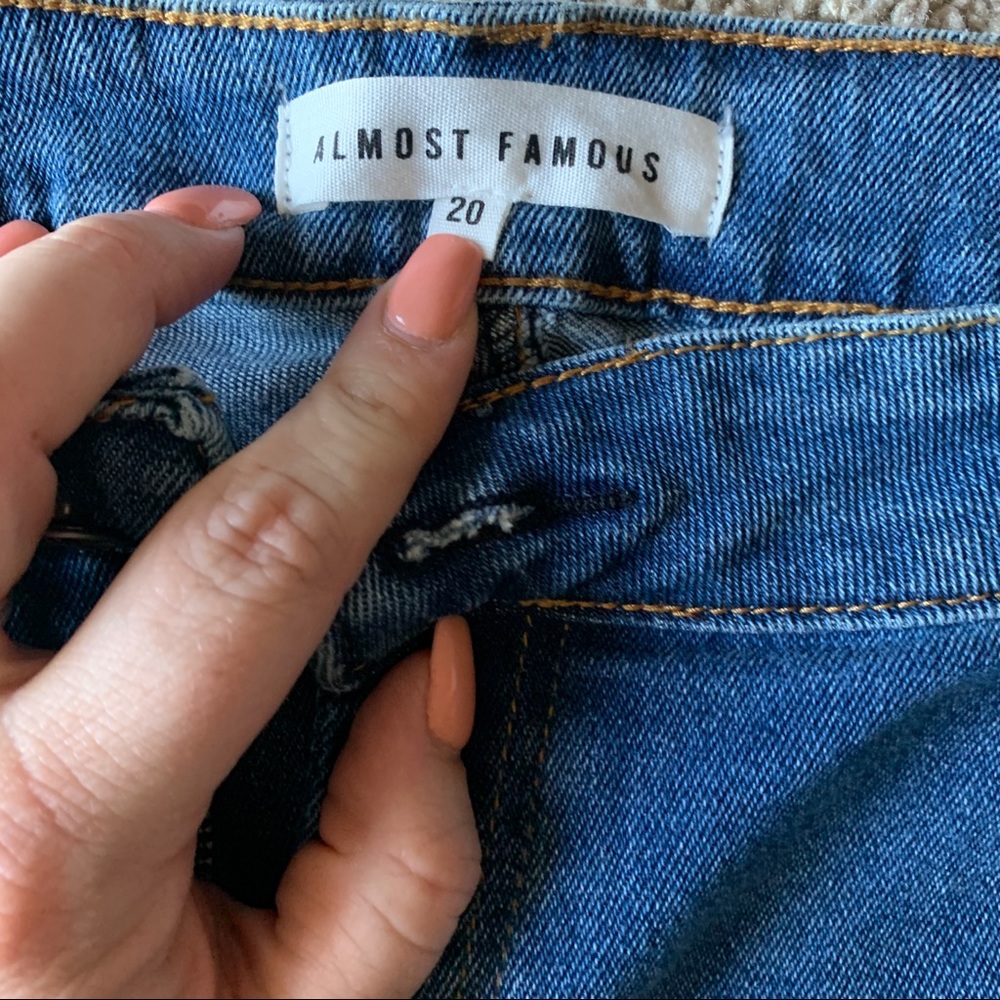 Jean shorts - Picture 3 of 3